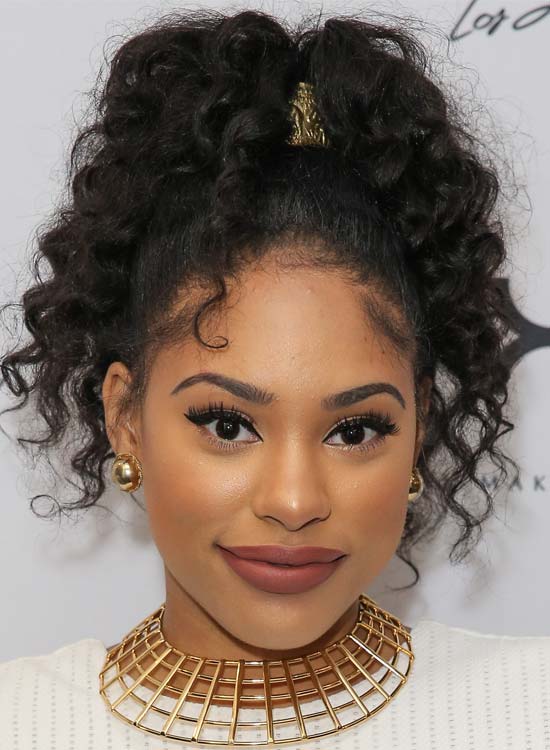 High-Top-Ponytail-with-Layered-Curls
