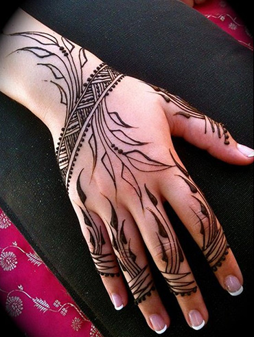 Leaf vein tattoo for girls