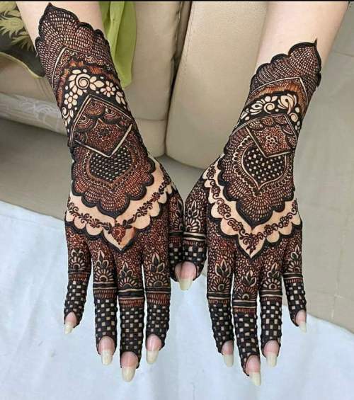 latest-bridal-mehndi-design-2023-for-both-hands-Fashiongoalz.com