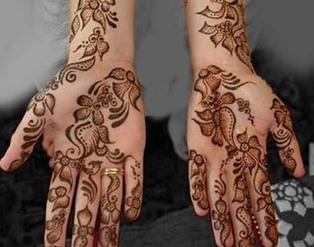 Easy full-hand Arabic henna