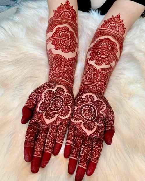 Intricate Mandala Bridal Mehndi Design With Red Stain