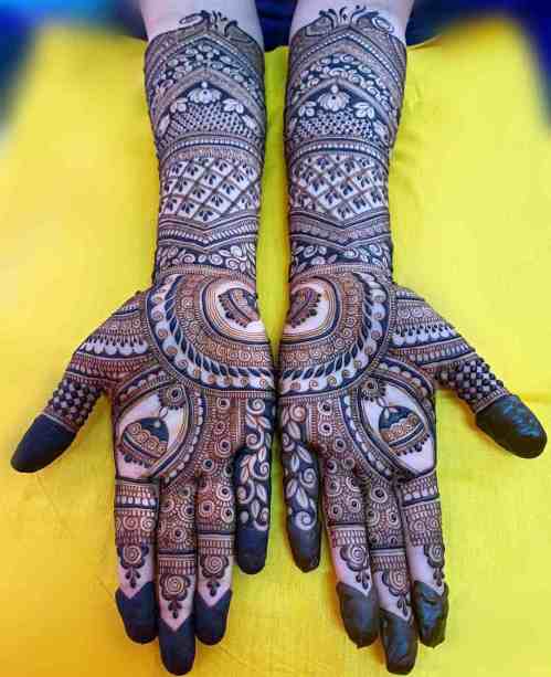 Jhoomar Mehndi Design For Bride
