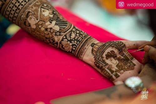 Intricate Mehendi Design With The Wedding Hashtag