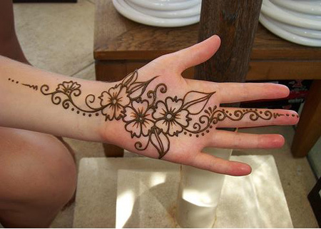 Simple floral design for Eid