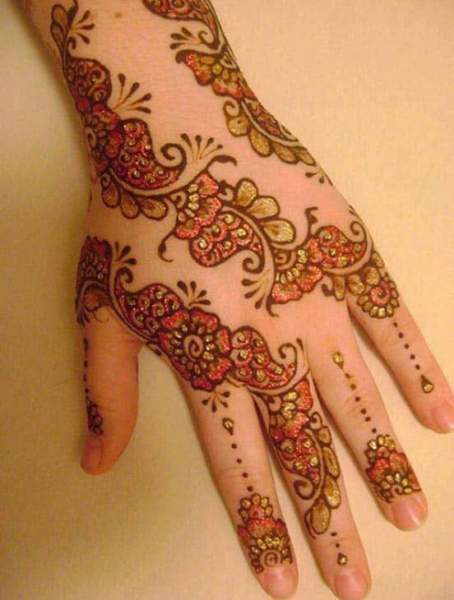 Simple Mehndi Design back Hand