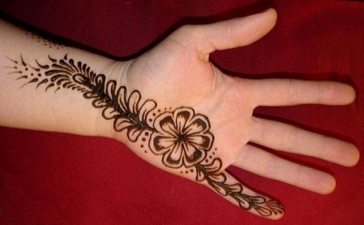 Simple Henna Front Hand Design