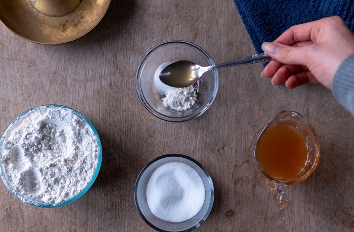 Salt Flour And Vinegar