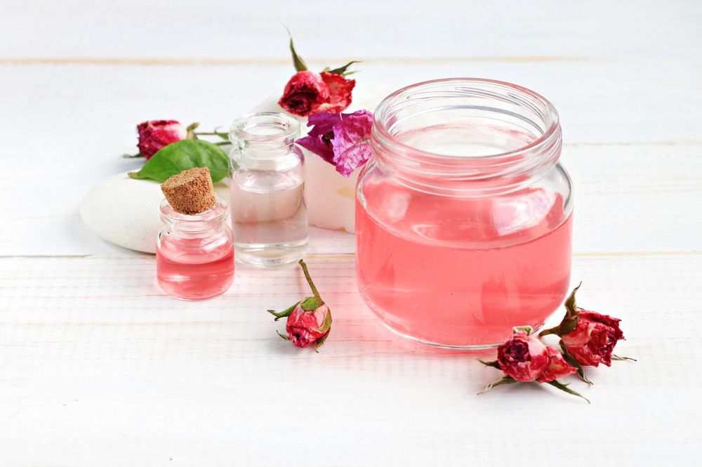rose water preparation at home